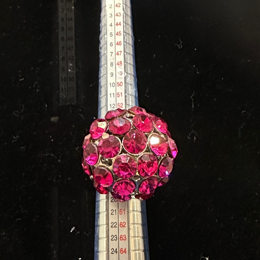 Elegant Pink Crystal Ring
